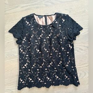 Talbots Black Floral Lace Top size Women’s 10p NWOT lace overlay blouse